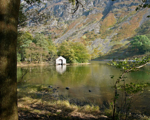 Secret boathouse again